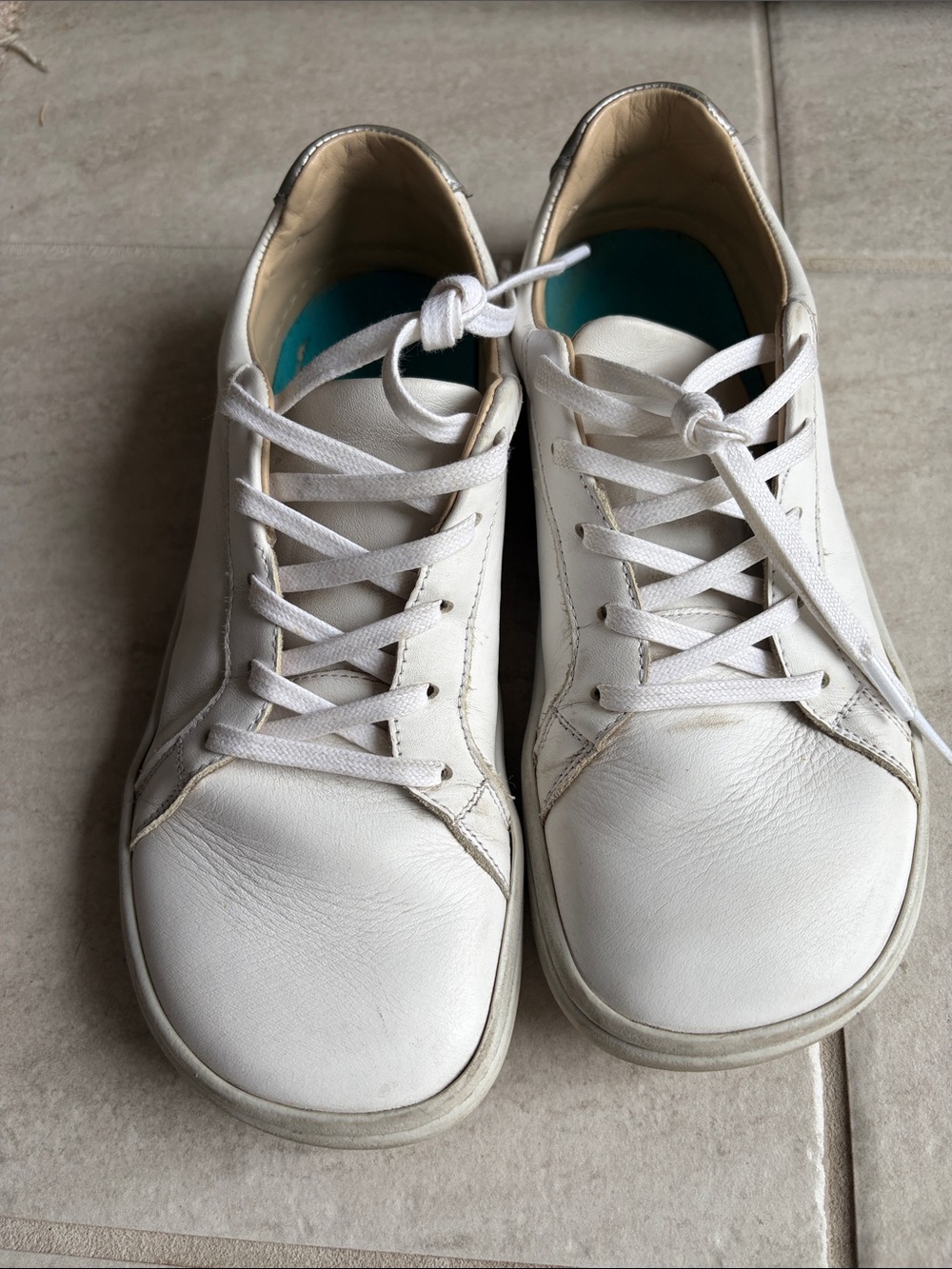 Origo tennis shoes